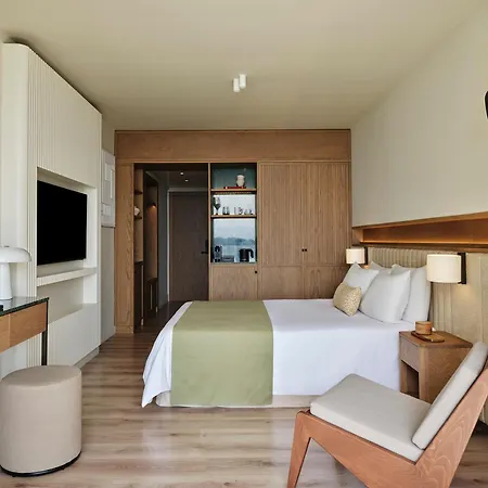 Bay & 5* Κοντόκαλι