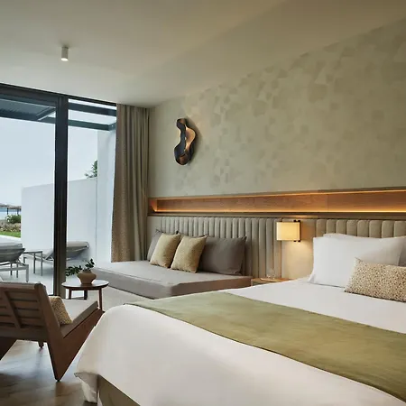 Bay & Resort 5*