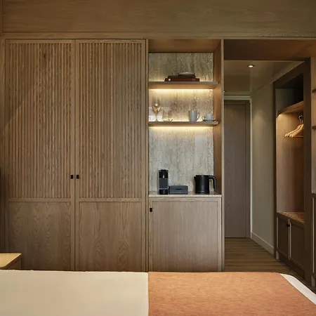 Complex Bay & Kontokali