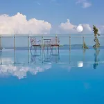 Bay & 5* Κοντόκαλι