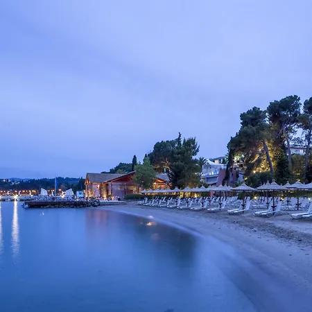 Bay & Station touristique Kontokali